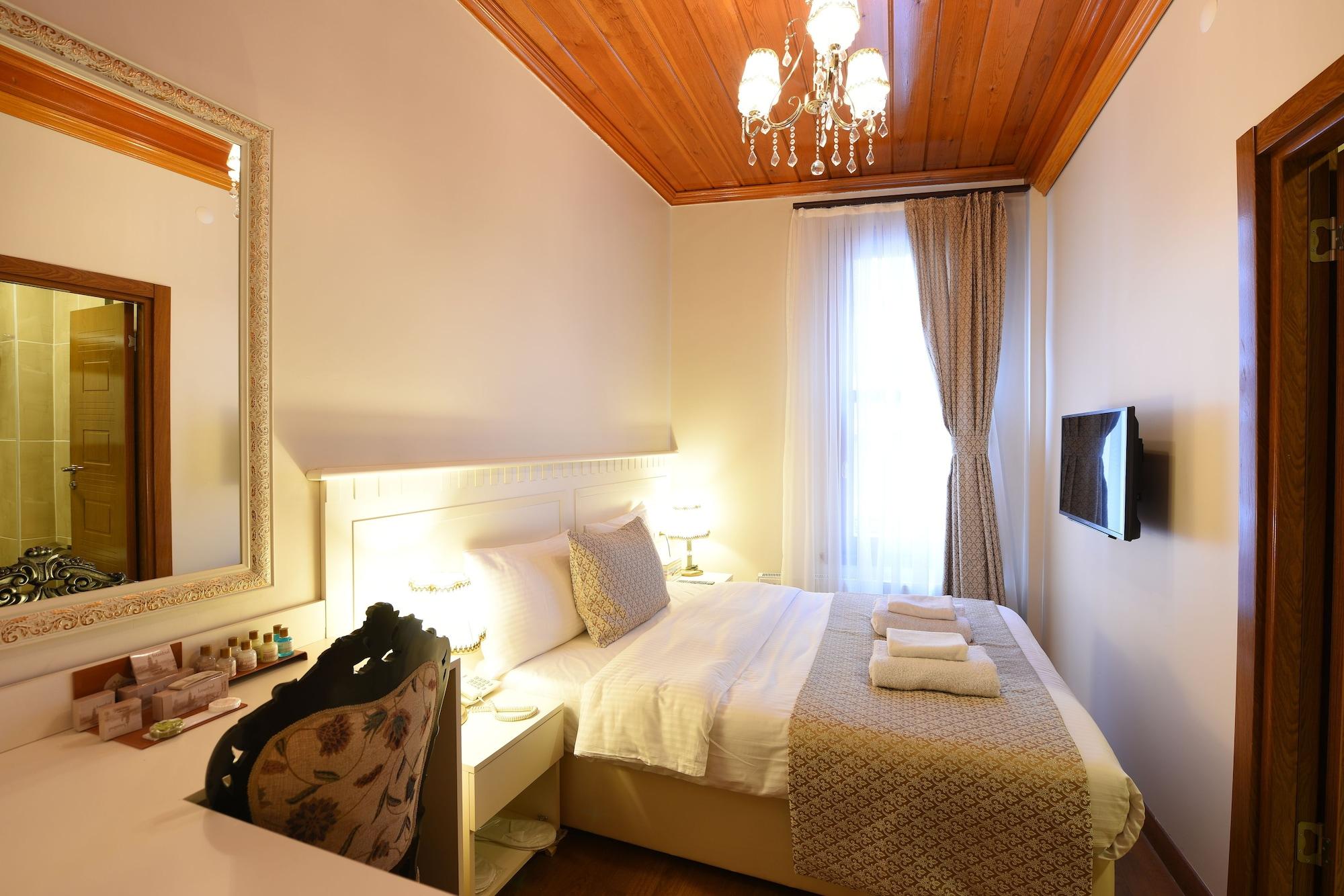 Elyka Hotel Istanboel Buitenkant foto